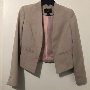 H&M’s blazer beige size 4